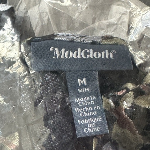 New ModCloth Black Floral Dramatic Depths Velvet Dress M,XL,2XL NWT Girlie - Picture 11 of 13